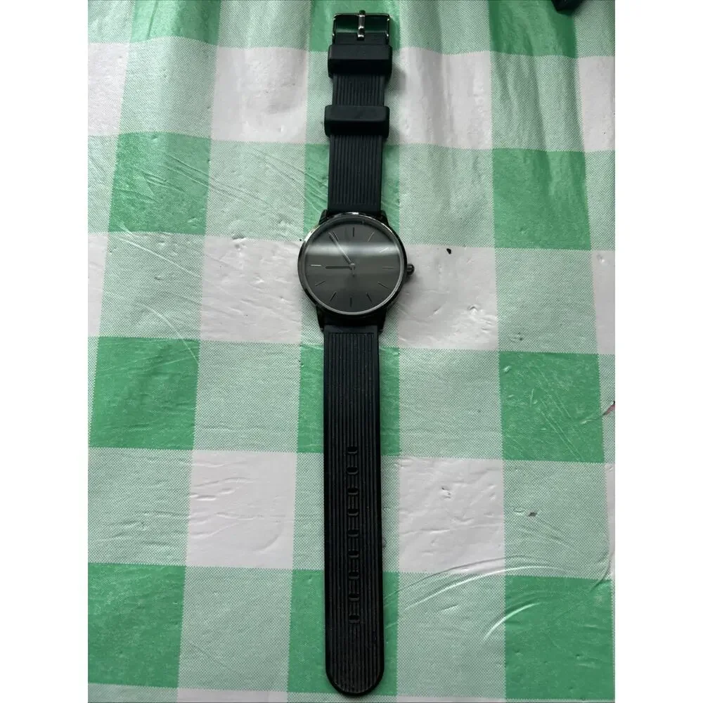 FMD All Black Rubber Band Quartz Watch